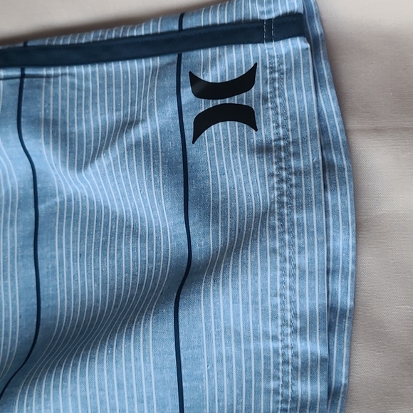 Hurley Boys swim trunks sz16/28 NWT 955 - Picture 2 of 5